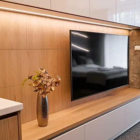 Luna Hrebienok C111 Apartment